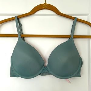 VS dusty green bra